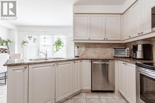 2396 Baronwood Drive, Oakville, ON - Indoor Photo Showing Kitchen With Double Sink