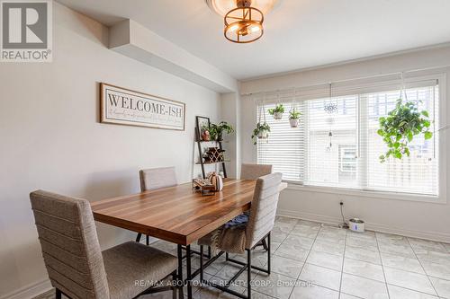 2396 Baronwood Drive, Oakville, ON - Indoor Photo Showing Dining Room