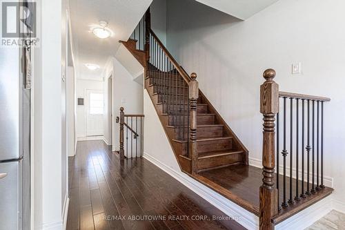 2396 Baronwood Drive, Oakville, ON - Indoor Photo Showing Other Room