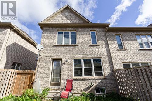 2396 Baronwood Drive, Oakville, ON - Outdoor