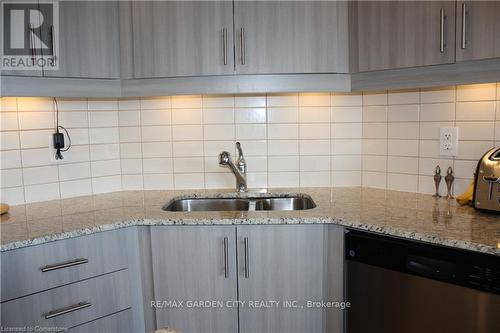 304 - 560 North Service Road, Grimsby, ON - Indoor Photo Showing Kitchen With Double Sink With Upgraded Kitchen