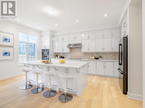 161 First Nations Trail, Vaughan, ON - Indoor Photo Showing Kitchen With Upgraded Kitchen