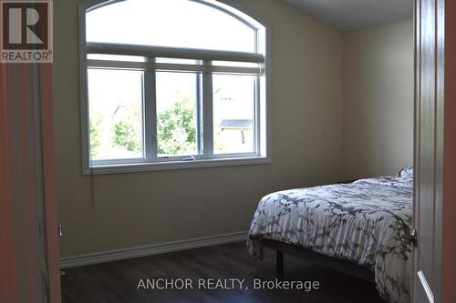 2261 Buroak Drive, London, ON - Indoor Photo Showing Bedroom