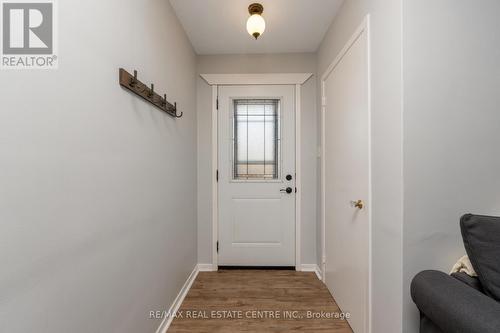 520 Waterloo Street, Wellington North, ON - Indoor Photo Showing Other Room