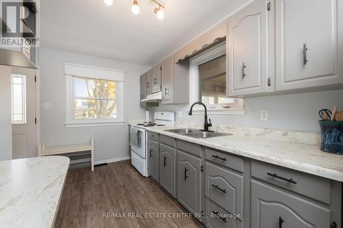 520 Waterloo Street, Wellington North, ON - Indoor Photo Showing Kitchen With Double Sink