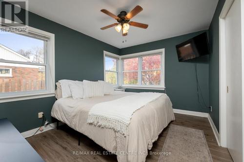 520 Waterloo Street, Wellington North, ON - Indoor Photo Showing Bedroom