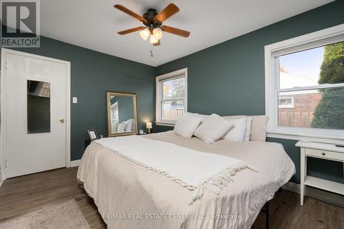 520 Waterloo Street, Wellington North, ON - Indoor Photo Showing Bedroom