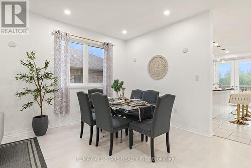 27 Carew Boulevard, Kawartha Lakes (Lindsay), ON - Indoor Photo Showing Dining Room