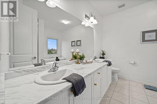 27 Carew Boulevard, Kawartha Lakes (Lindsay), ON - Indoor Photo Showing Bathroom