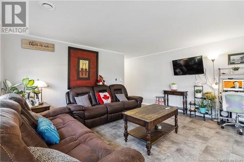 65 Ulysse Drive, Dieppe, NB - Indoor Photo Showing Living Room