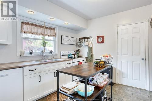 282 Richmond, Amherstburg, ON - Indoor Photo Showing Kitchen