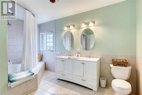 282 Richmond, Amherstburg, ON - Indoor Photo Showing Bathroom