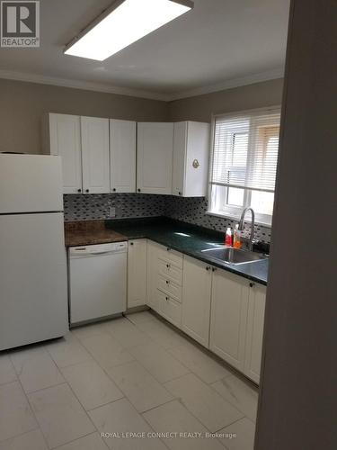 156 Adelaide Avenue E, Oshawa, ON - Indoor Photo Showing Kitchen