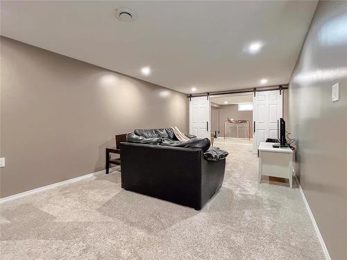 74 Elmdale Boulevard, Brandon, MB - Indoor Photo Showing Other Room