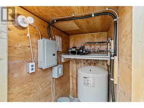 1415 Ranch Road, Kamloops, BC - Indoor Photo Showing Basement