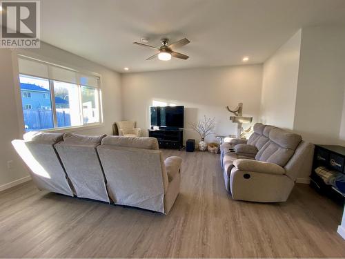 3905 Wirtl Street, Terrace, BC - Indoor Photo Showing Living Room