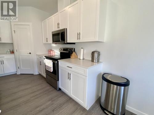 3905 Wirtl Street, Terrace, BC - Indoor Photo Showing Kitchen