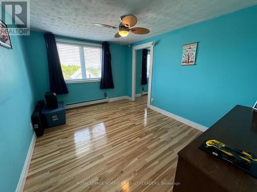 268 Hemlock Street, Timmins, ON - Indoor