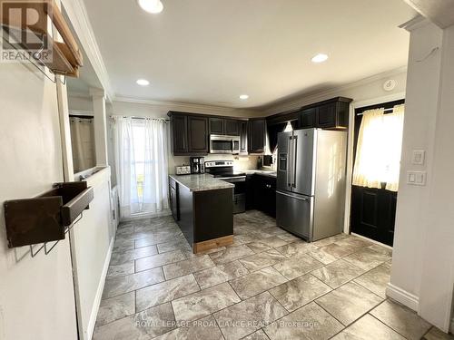 24 Russell Street, Belleville, ON - Indoor Photo Showing Kitchen