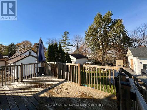 24 Russell Street, Belleville, ON - Outdoor