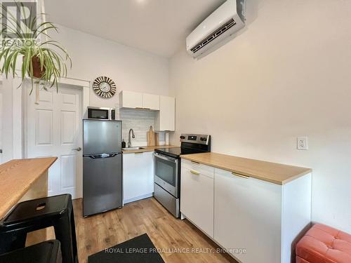 24 Russell Street, Belleville, ON - Indoor Photo Showing Kitchen