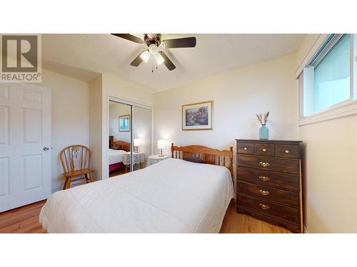 1404 4Th Avenue S, Cranbrook, BC - Indoor Photo Showing Bedroom