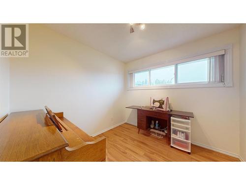 1404 4Th Avenue S, Cranbrook, BC - Indoor