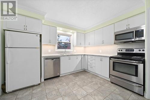 7 Centre Street, Brighton, ON - Indoor Photo Showing Kitchen With Stainless Steel Kitchen