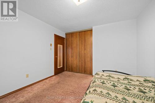 7 Centre Street, Brighton, ON - Indoor Photo Showing Bedroom