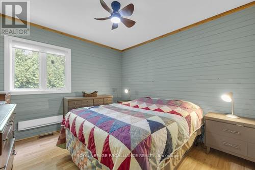 88 Sumac Lane, Tweed, ON - Indoor Photo Showing Bedroom