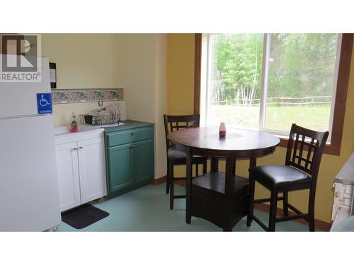 3677 Blue Ridge Road, Quesnel, BC - Indoor Photo Showing Dining Room