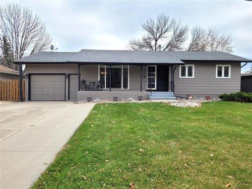 111 Wilkinson Crescent, Portage La Prairie, MB - Outdoor With Deck Patio Veranda