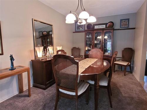 111 Wilkinson Crescent, Portage La Prairie, MB - Indoor Photo Showing Dining Room