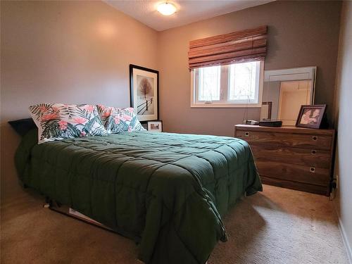 111 Wilkinson Crescent, Portage La Prairie, MB - Indoor Photo Showing Bedroom