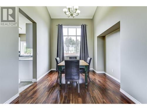 285 Murray Crescent, Rutland, BC - Indoor Photo Showing Dining Room