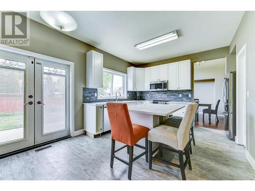 285 Murray Crescent, Rutland, BC - Indoor Photo Showing Dining Room