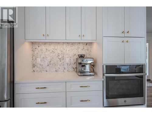 2011 Sandpiper Lane, Penticton, BC - Indoor Photo Showing Kitchen