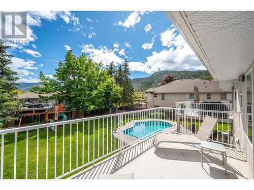 2011 Sandpiper Lane, Penticton, BC - Outdoor With Exterior