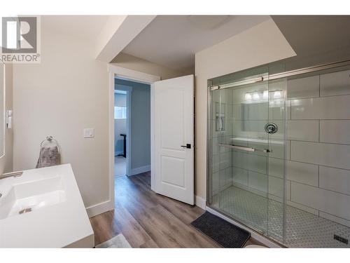 2011 Sandpiper Lane, Penticton, BC - Indoor Photo Showing Bathroom