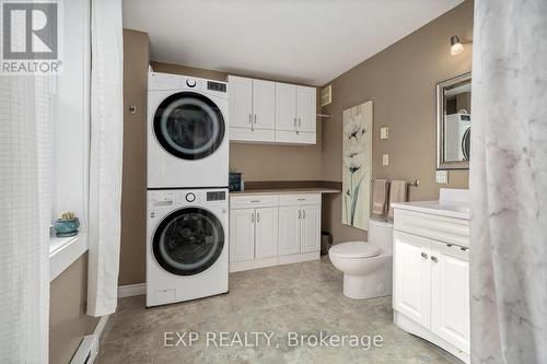 17682 Loyalist Parkway, Prince Edward County (Hillier), ON - Indoor Photo Showing Laundry Room