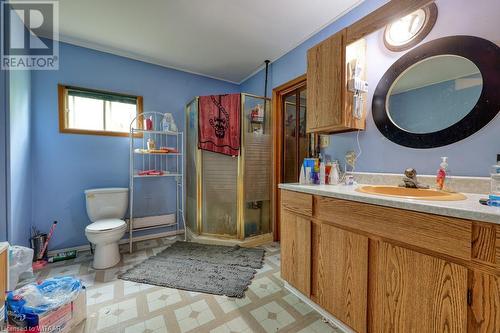 180 King Hiram Street, Ingersoll, ON - Indoor Photo Showing Bathroom