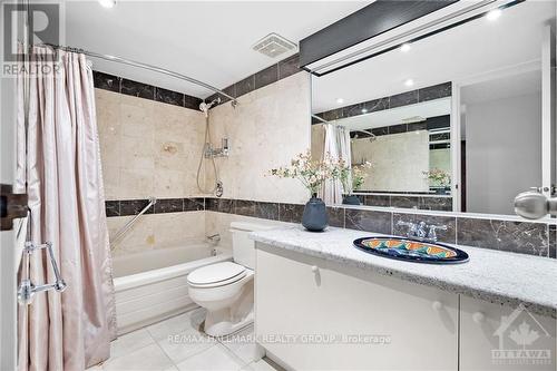 2 - 140 Rideau Terrace, New Edinburgh - Lindenlea (3302 - Lindenlea), ON - Indoor Photo Showing Bathroom