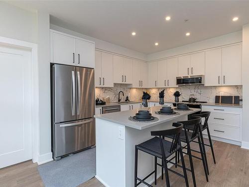 610-1371 Goldstream Ave, Langford, BC - Indoor Photo Showing Kitchen