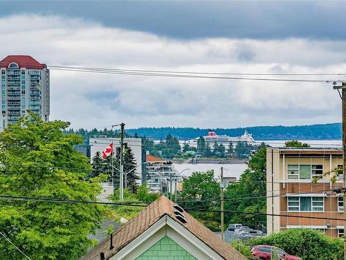 205-555 Franklyn St, Nanaimo, BC - Outdoor With View