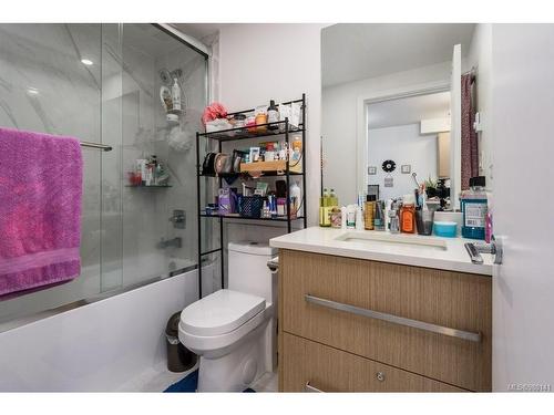 312-3070 Kilpatrick Ave, Courtenay, BC - Indoor Photo Showing Bathroom