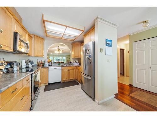 1-34 10050-10090 137A Street, Surrey, BC - Indoor Photo Showing Kitchen