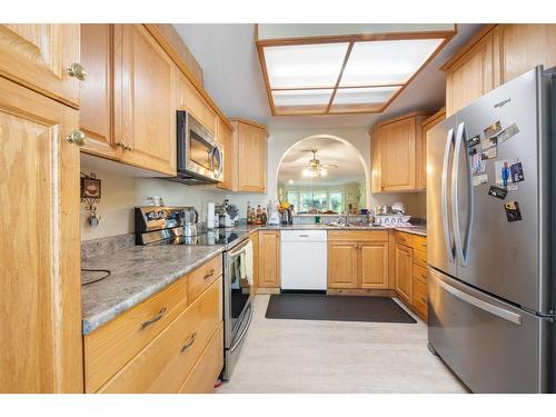 1-34 10050-10090 137A Street, Surrey, BC - Indoor Photo Showing Kitchen