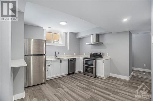 185 Carillon Street Unit#3, Ottawa, ON - Indoor Photo Showing Kitchen