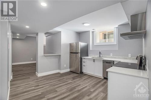 185 Carillon Street Unit#3, Ottawa, ON - Indoor Photo Showing Kitchen