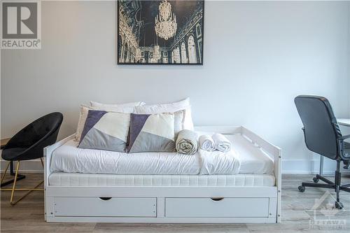 220 Mcarthur Avenue Unit#1, Ottawa, ON - Indoor Photo Showing Bedroom